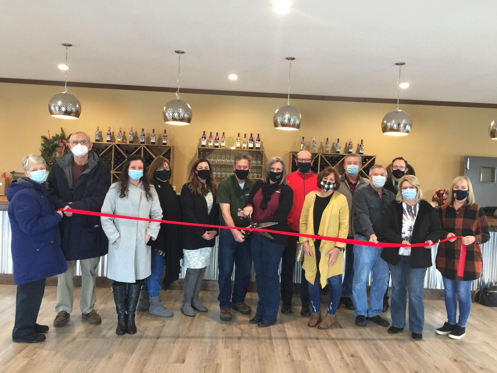 Tres Rojas Ribbon Cutting